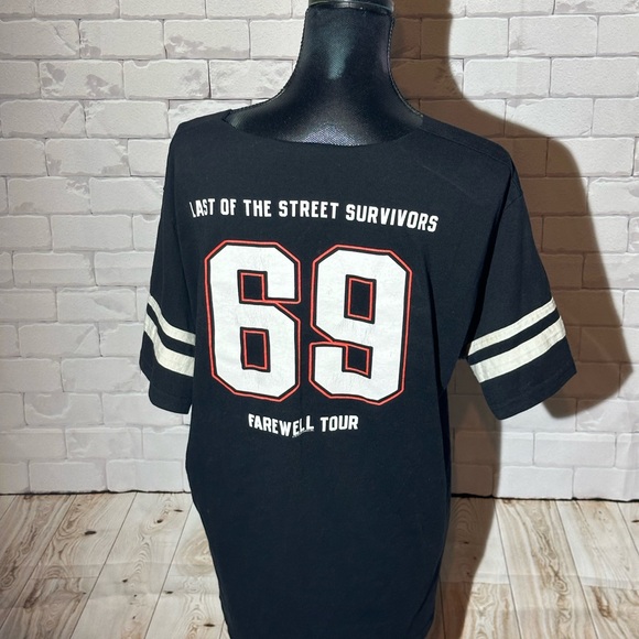 Lynyrd Skynyrd Concert Tee - Picture 4 of 6